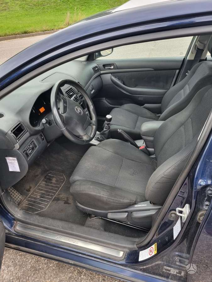 Toyota Avensis 2008 — photo 11