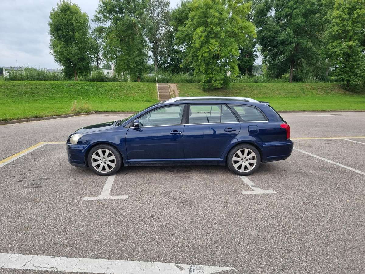 Toyota Avensis 2008 — photo 8