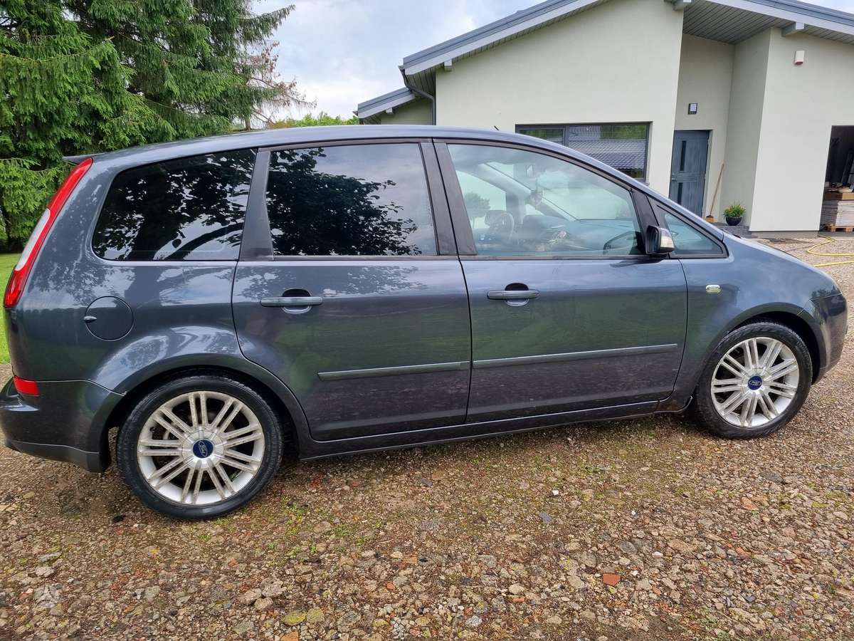 Ford C-MAX 2006 — rear view