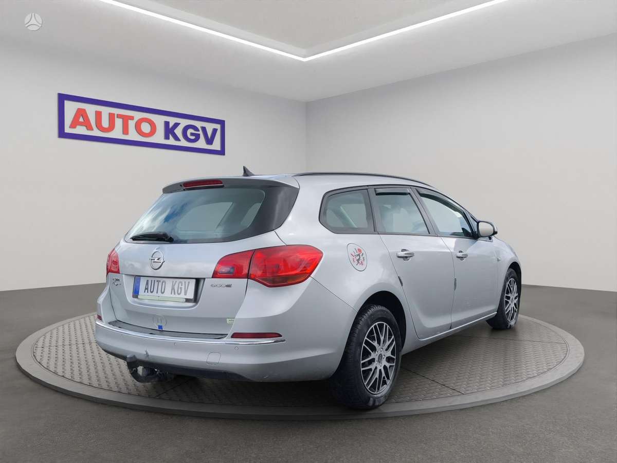 Opel Astra 2015 — photo 5