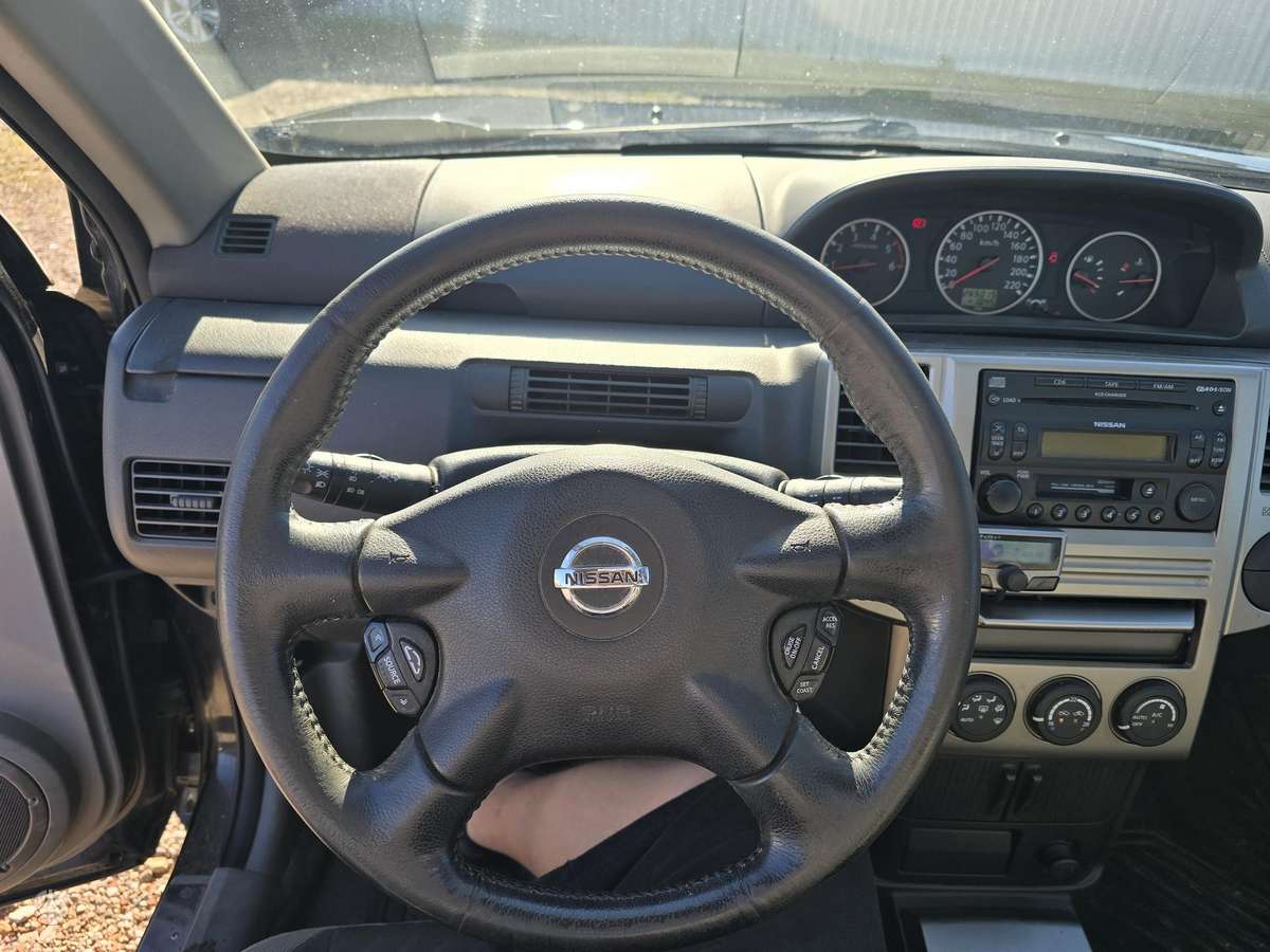 Nissan X-Trail 2006 — photo 23