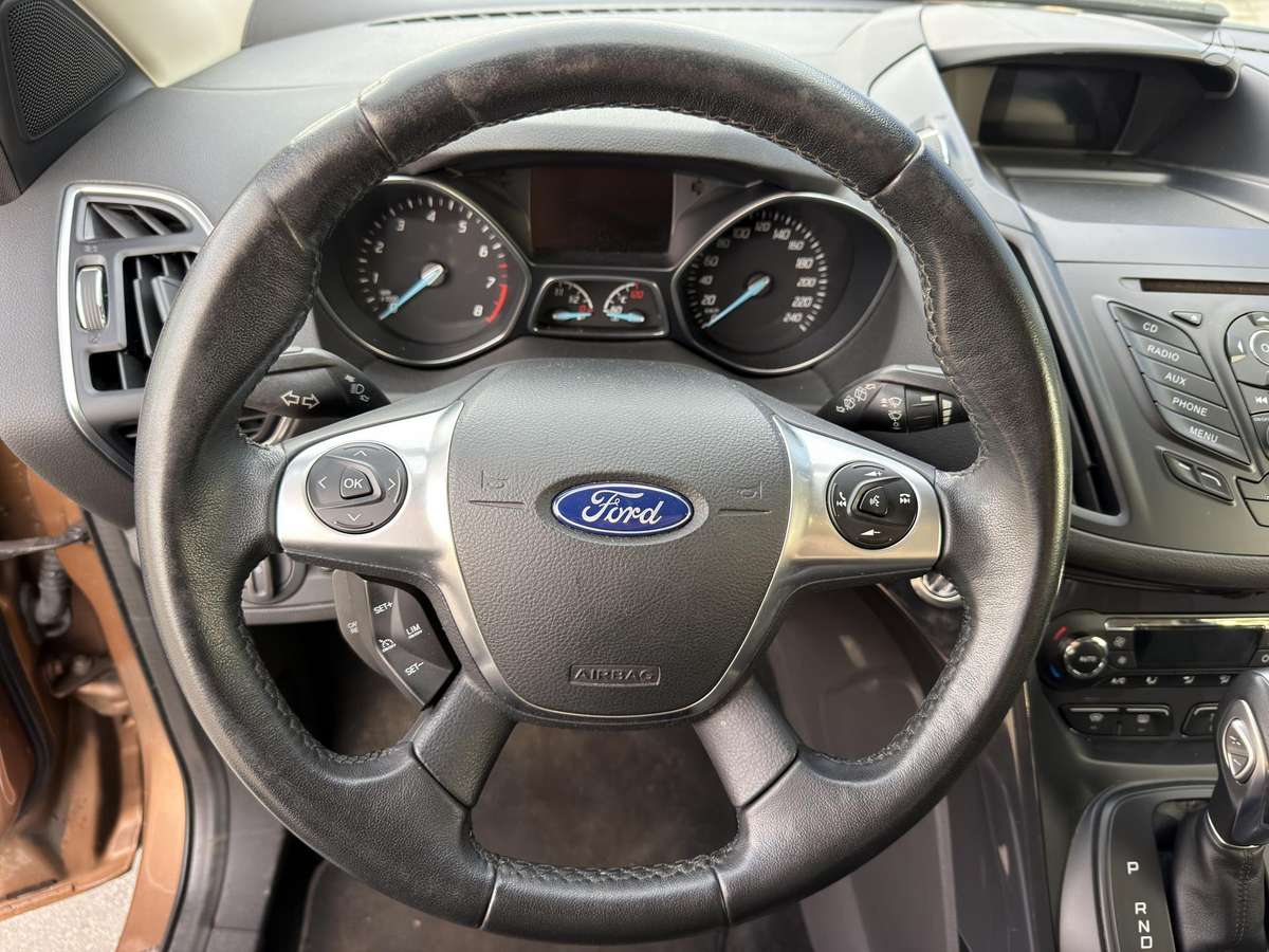 Ford Kuga 2015 — фото 22