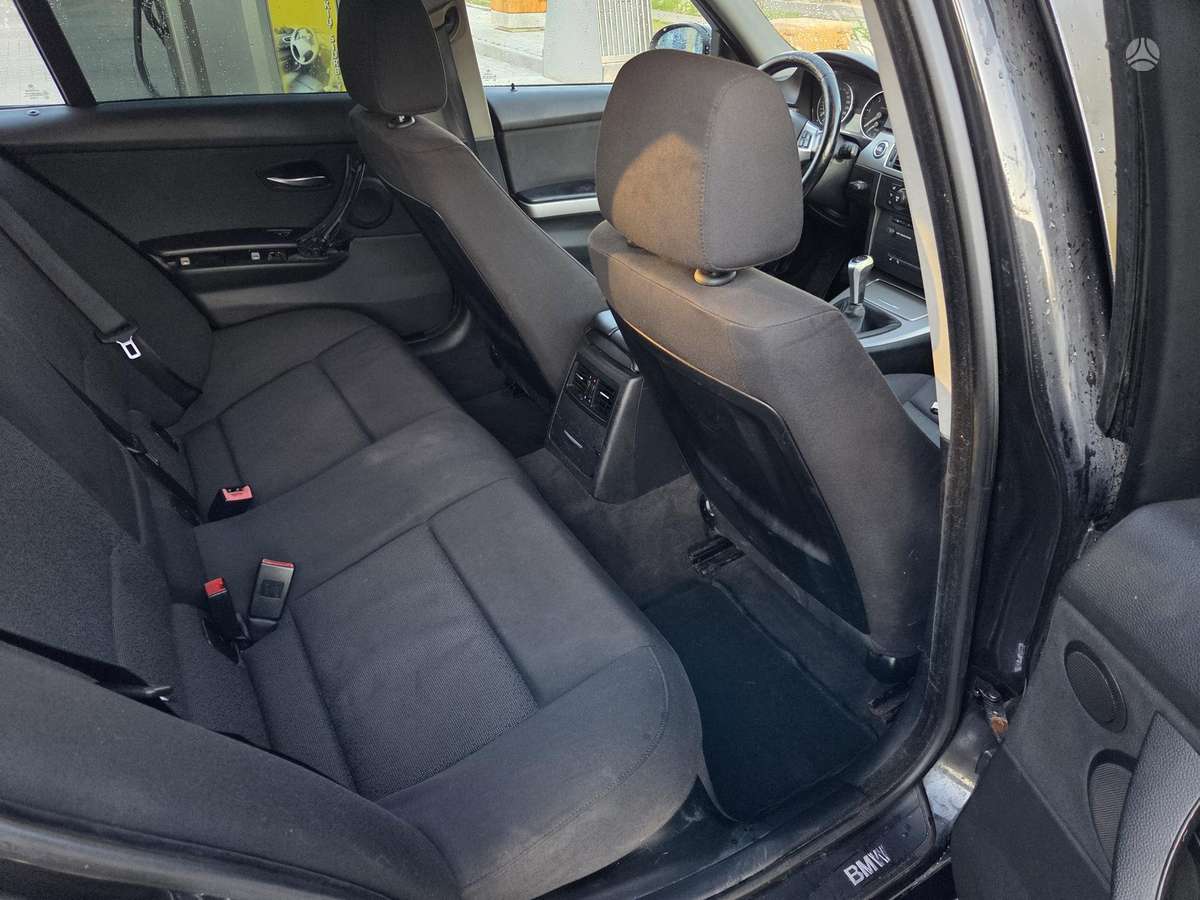 BMW 320 2006 — photo 12