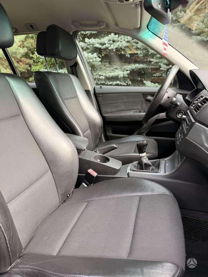 BMW X3 2009 — photo 7
