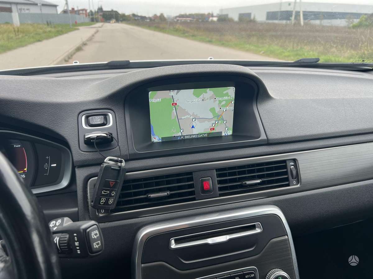 Volvo V70 2014 — photo 19