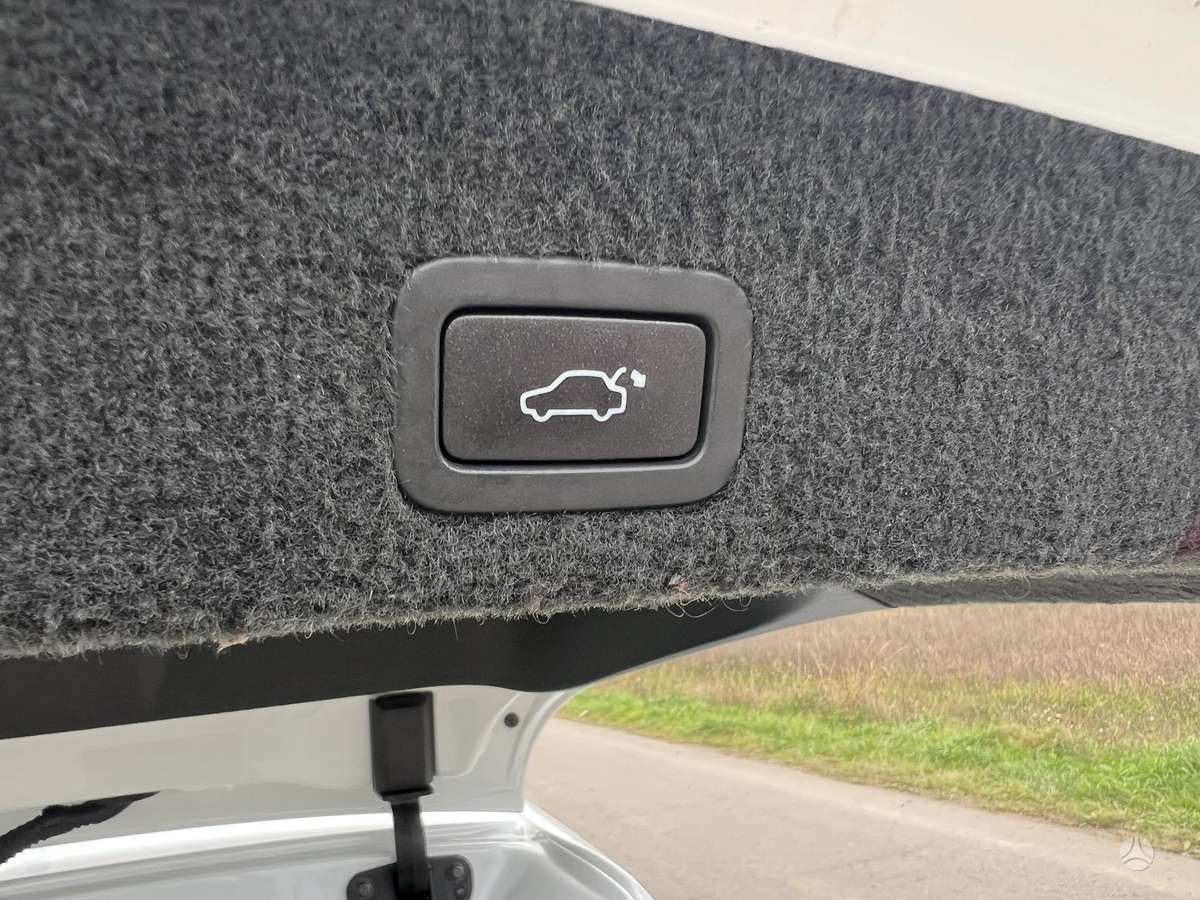Volvo V70 2014 — photo 25