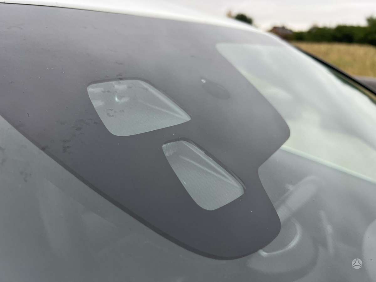 Volvo V70 2014 — photo 31
