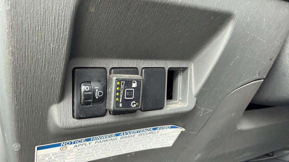 Toyota Prius+ 2014 — photo 13