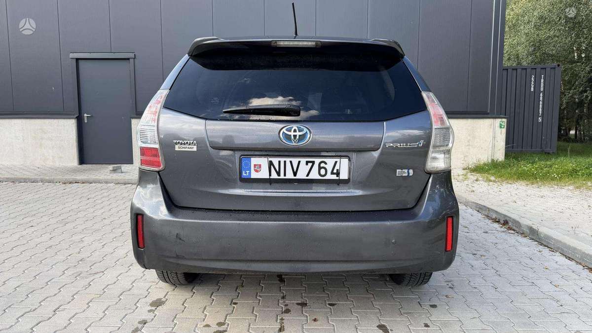 Toyota Prius+ 2014 — photo 7