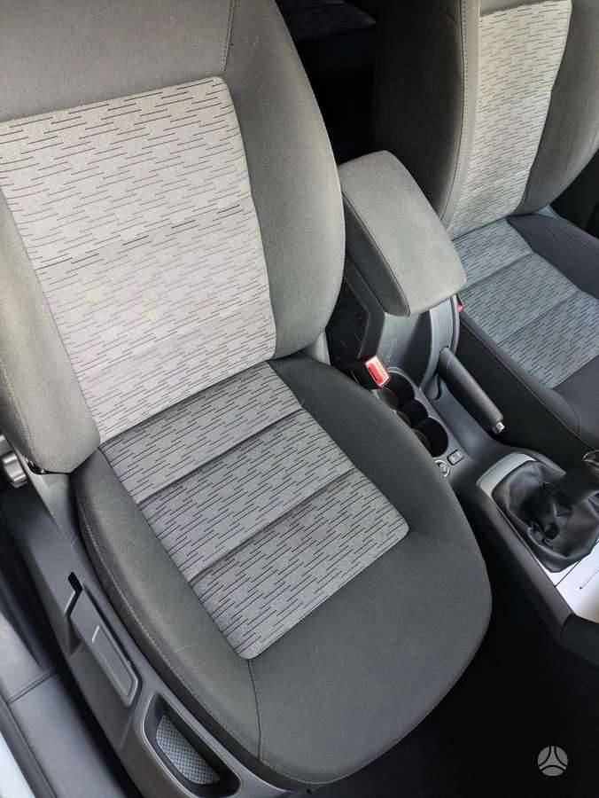 Skoda Octavia 2011 — photo 22