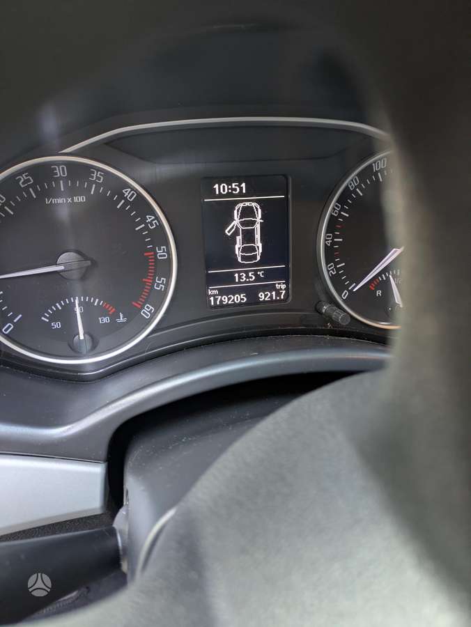 Skoda Octavia 2011 — photo 7