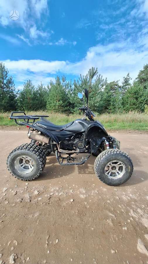 Shineray -kita- 2011 — engine 200 cm³, 14 HP (10kW)