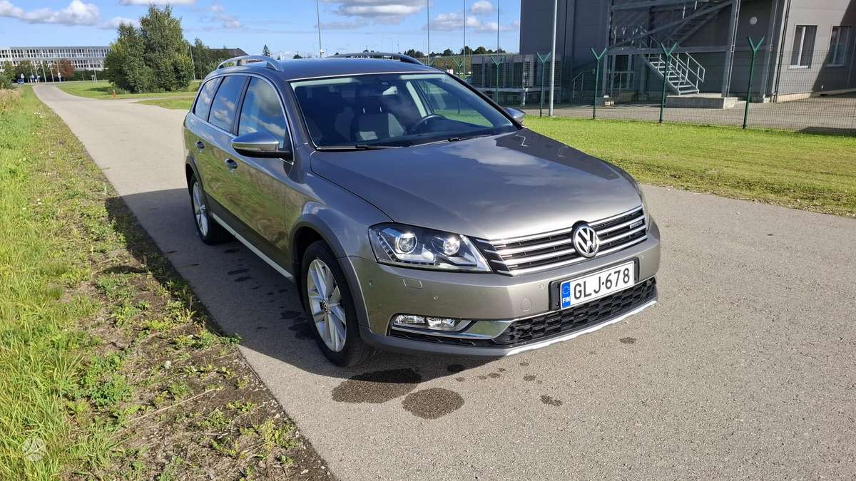 Volkswagen Passat 2014 — photo 12