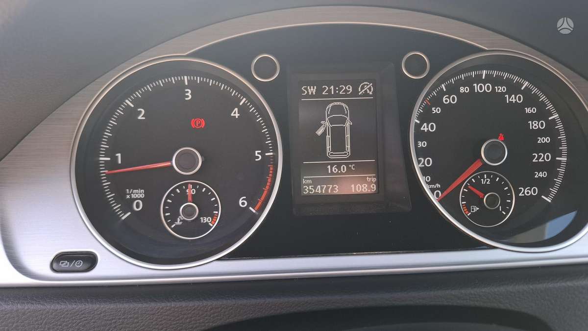 Volkswagen Passat 2014 — photo 20