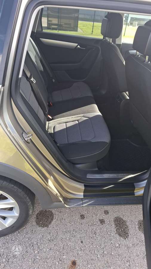 Volkswagen Passat 2014 — photo 22