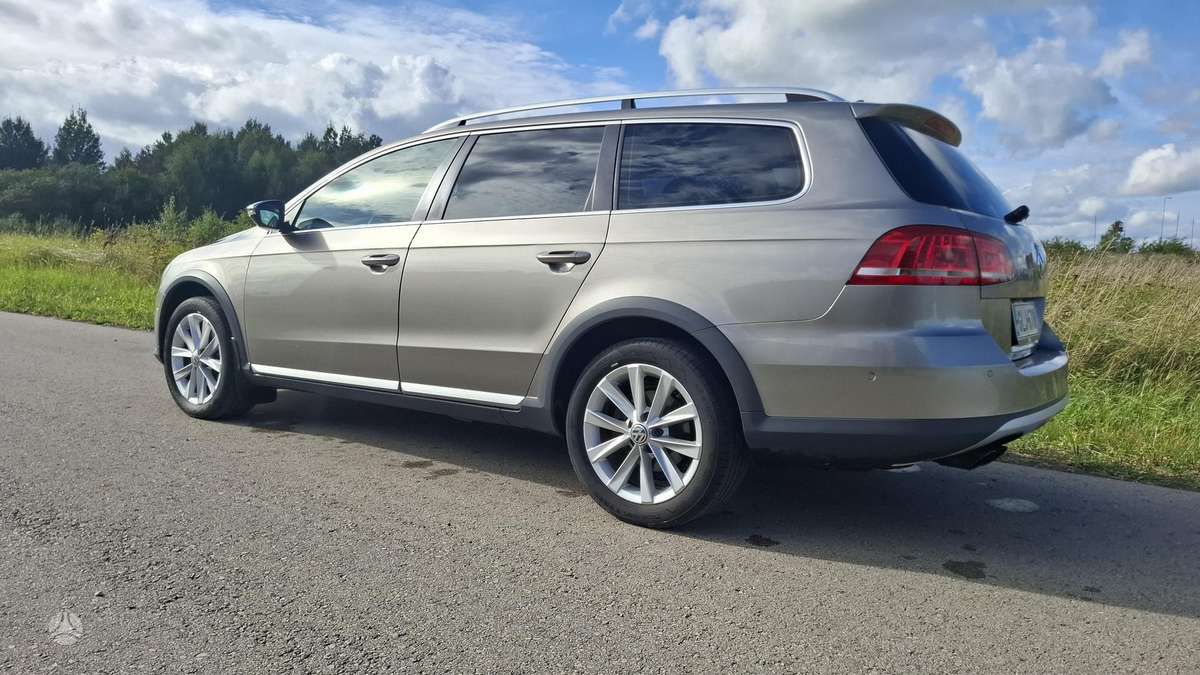 Volkswagen Passat 2014 — engine 2000 cm³, 140 HP (103kW)