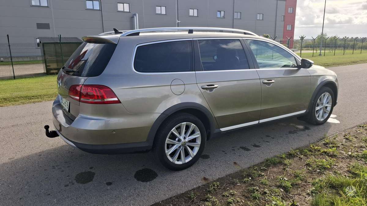 Volkswagen Passat 2014 — photo 7
