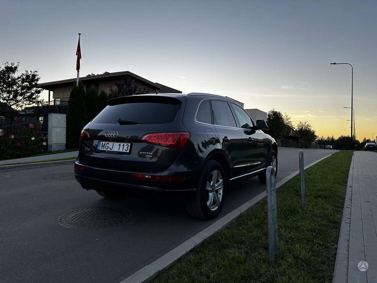Audi Q5 2009 — engine 1968 cm³, 170 HP (125kW)
