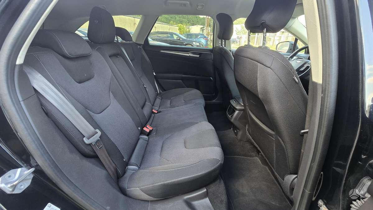 Ford Mondeo 2015 — photo 12