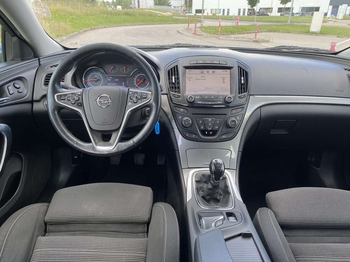 Opel Insignia 2015 — photo 19