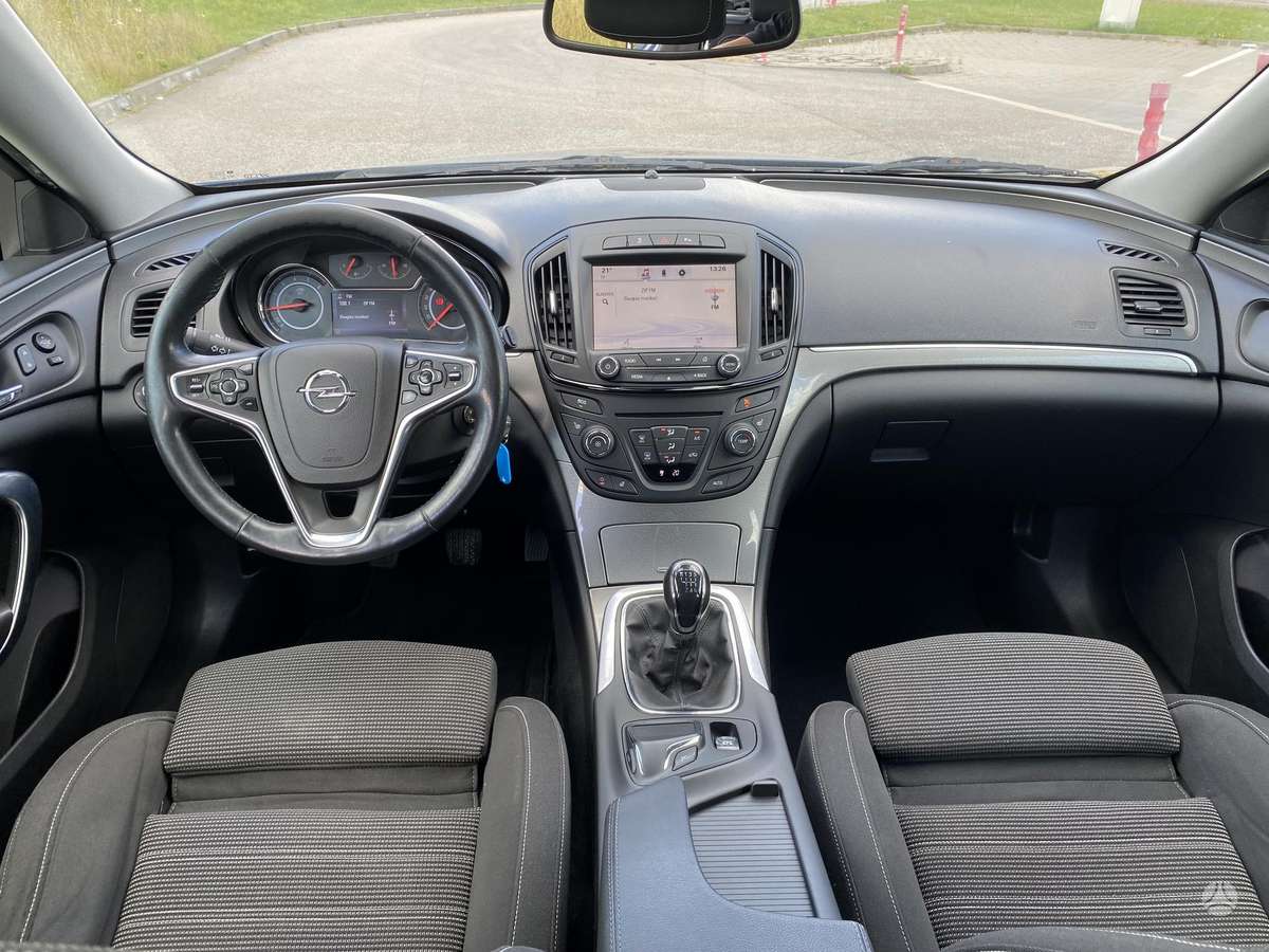 Opel Insignia 2015 — photo 20