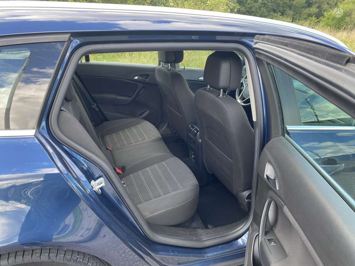 Opel Insignia 2015 — photo 26