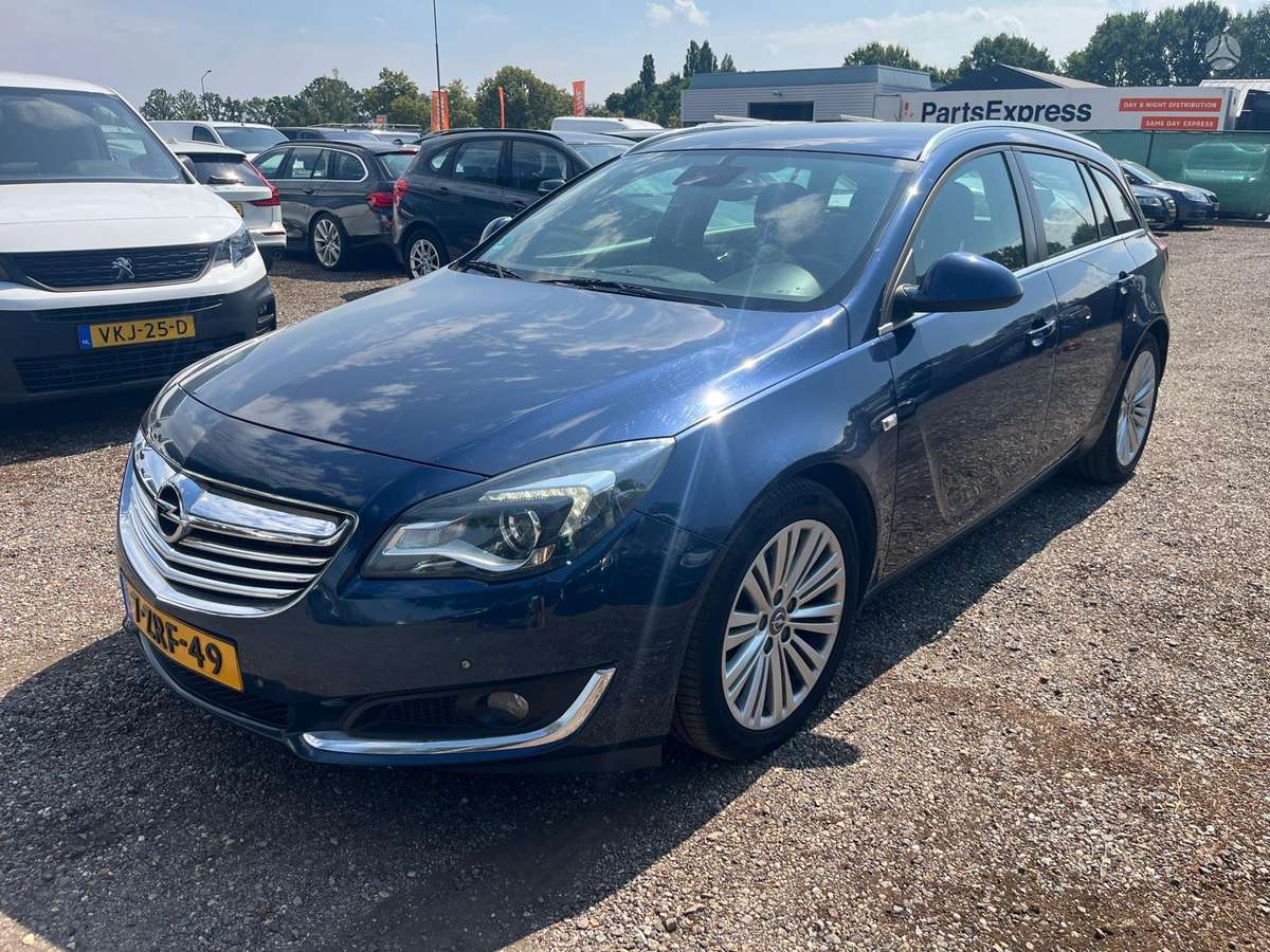 Opel Insignia 2015 — photo 34