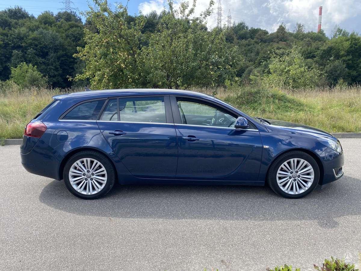 Opel Insignia 2015 — engine 1956 cm³, 140 HP (103kW)