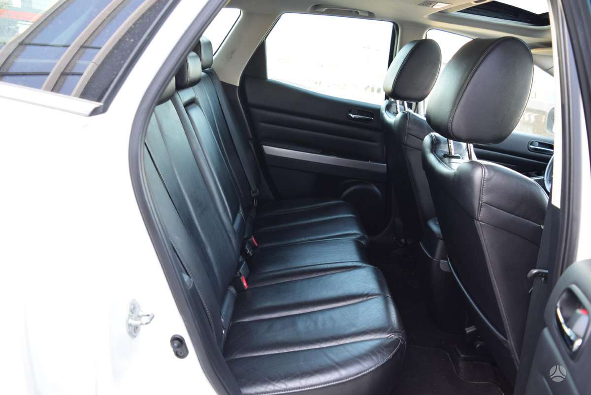 Mazda CX-7 2010 — photo 12