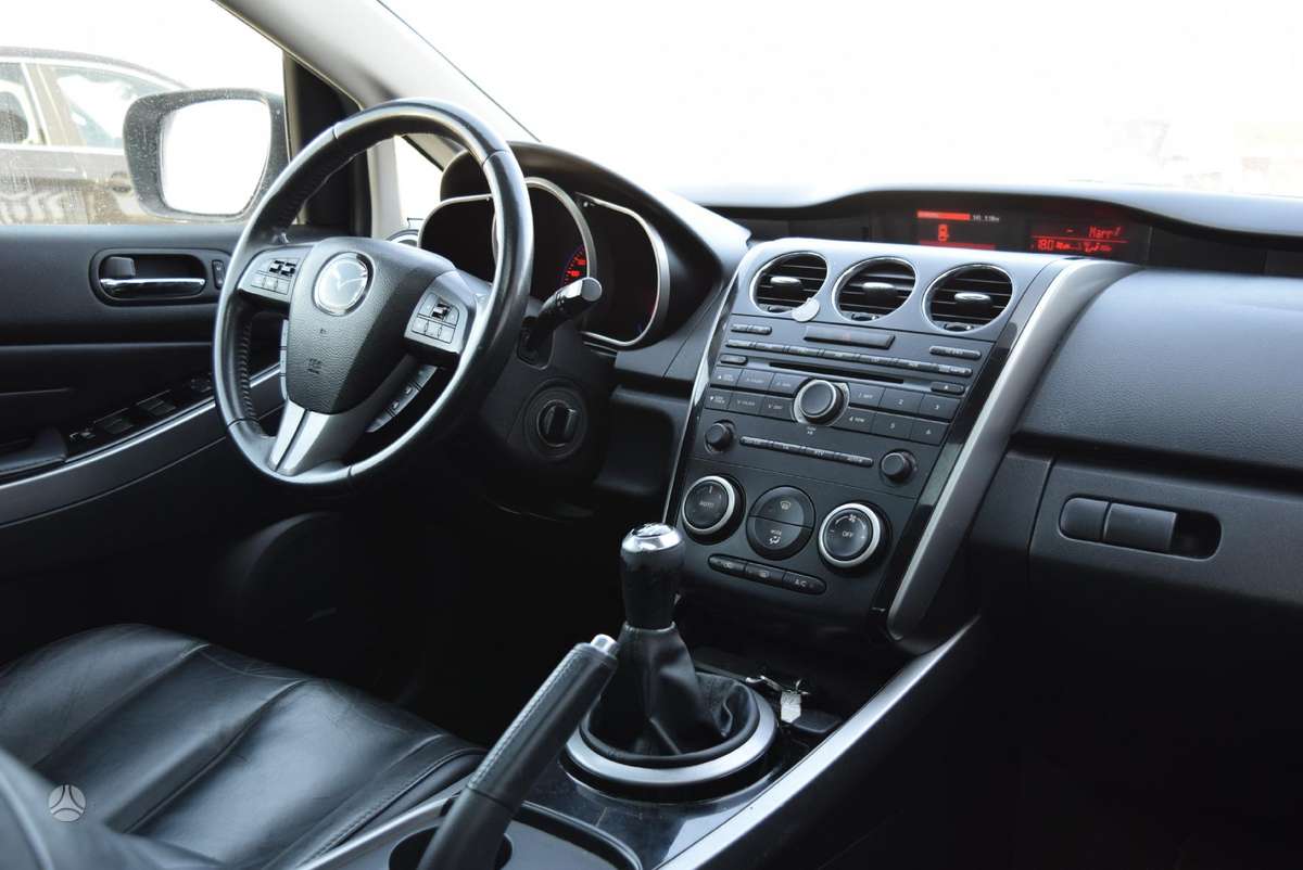 Mazda CX-7 2010 — photo 13