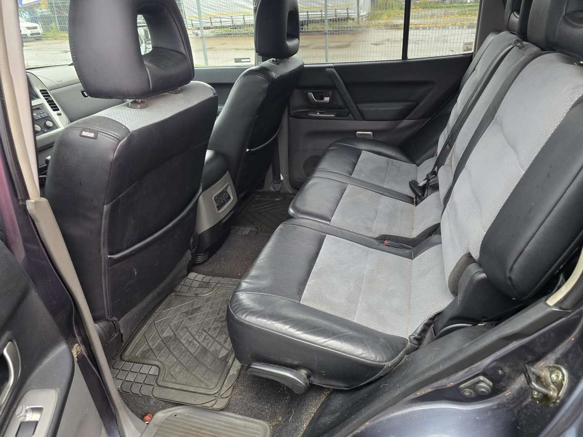 Mitsubishi Pajero 2006 — photo 10