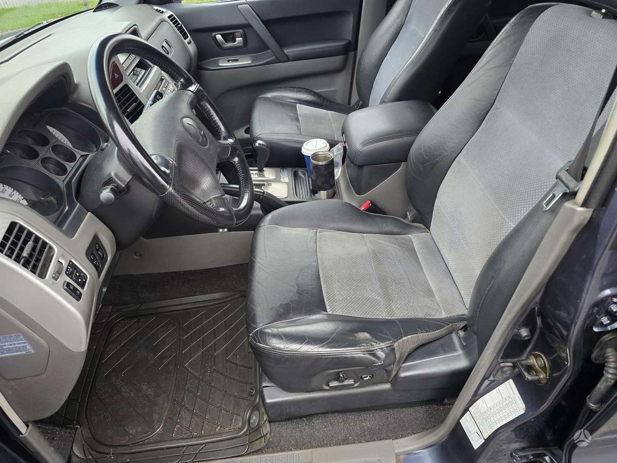 Mitsubishi Pajero 2006 — photo 11