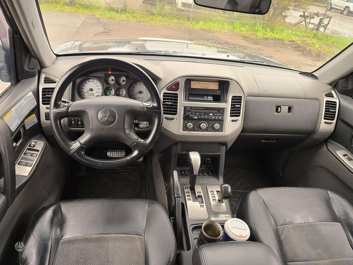 Mitsubishi Pajero 2006 — photo 9