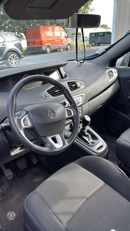Renault Scenic 2012 — photo 5