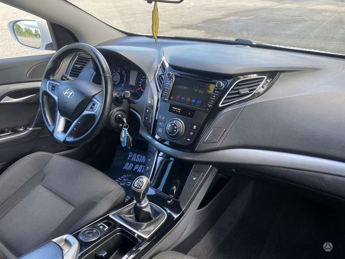 Hyundai i40 2014 — photo 10