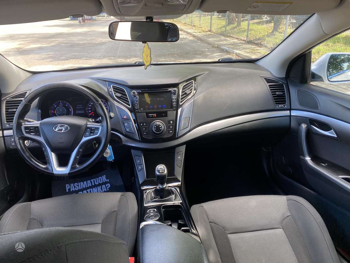 Hyundai i40 2014 — photo 11