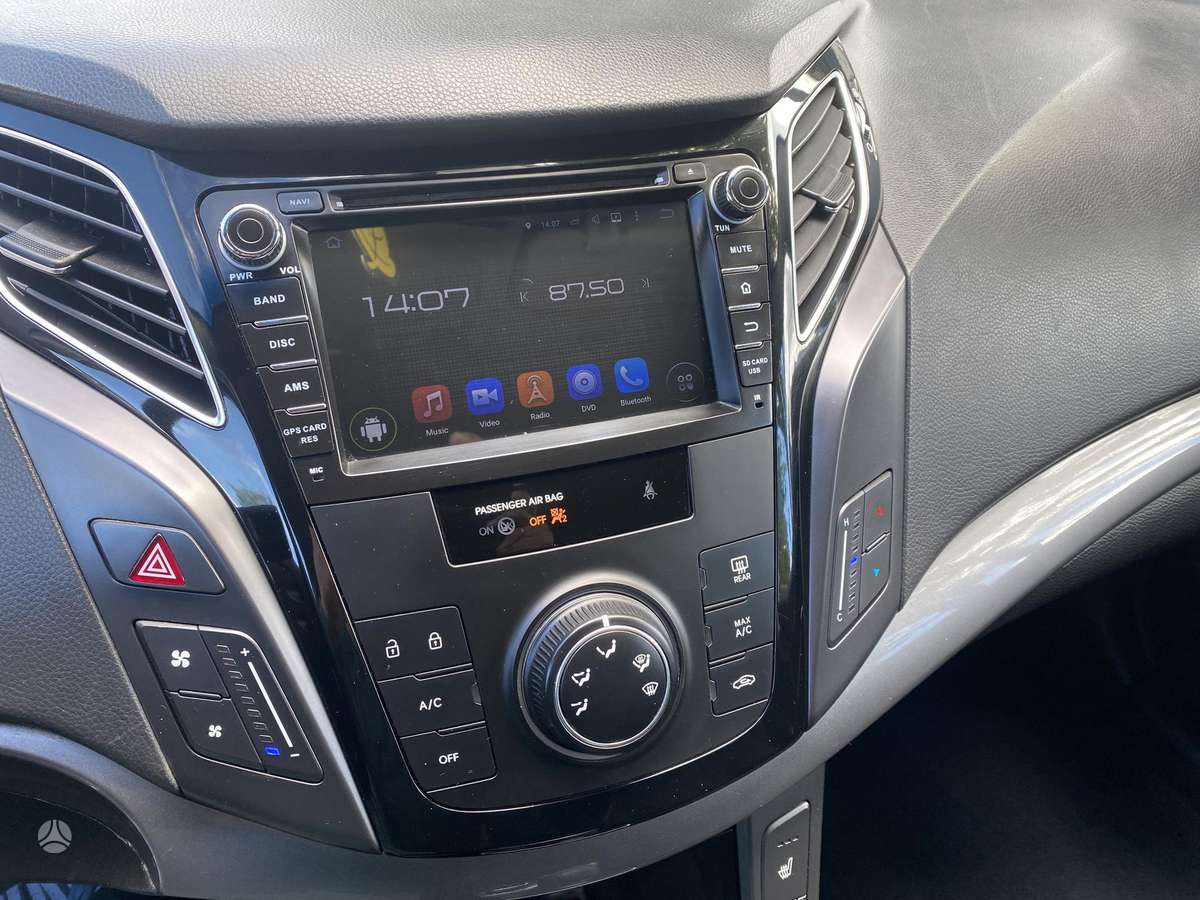 Hyundai i40 2014 — photo 13