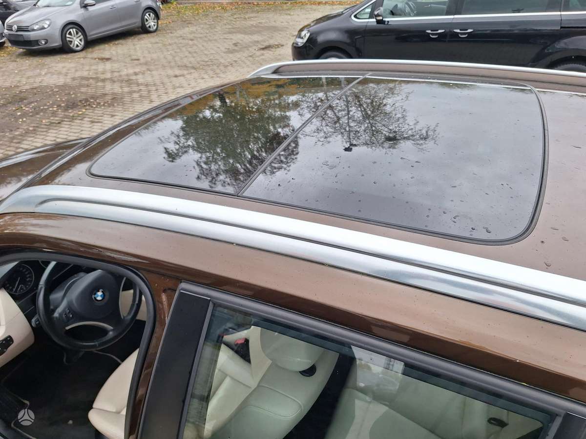 BMW X1 2010 — photo 10