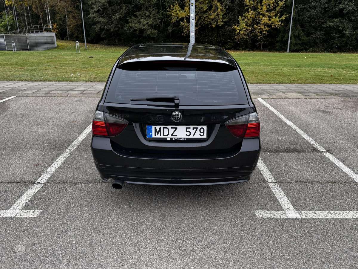BMW 320 2006 — двигун 1995 cm³, 163 HP (120kW)
