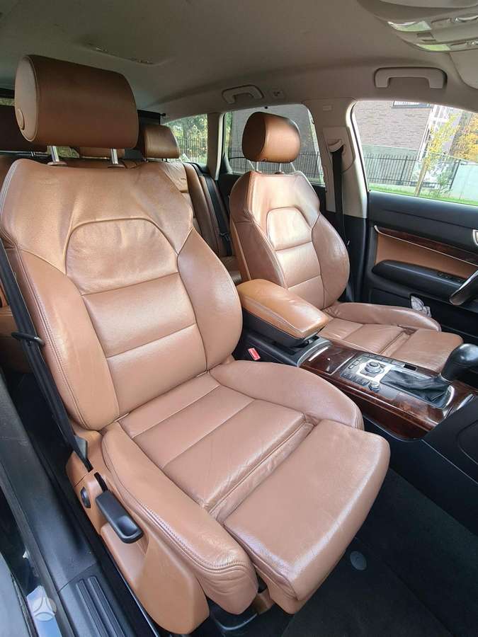 Audi A6 2009 — photo 30
