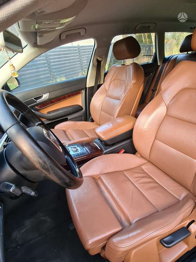 Audi A6 2009 — photo 35
