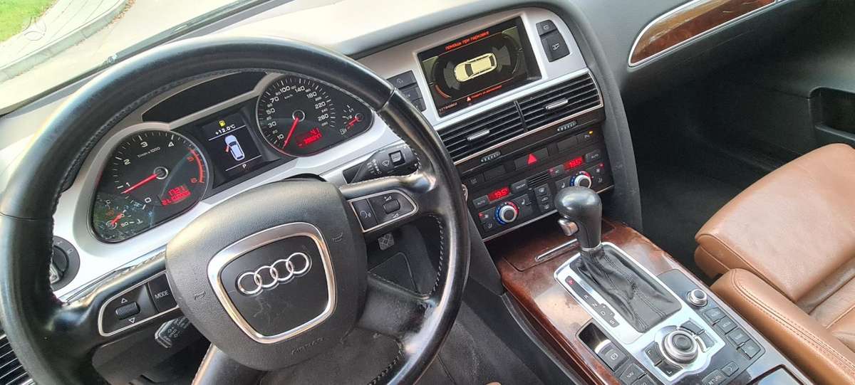 Audi A6 2009 — photo 39