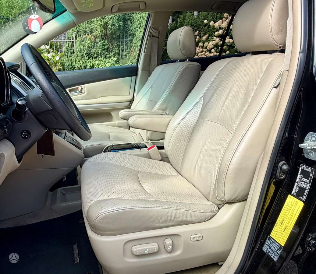 Lexus RX 2006 — photo 16