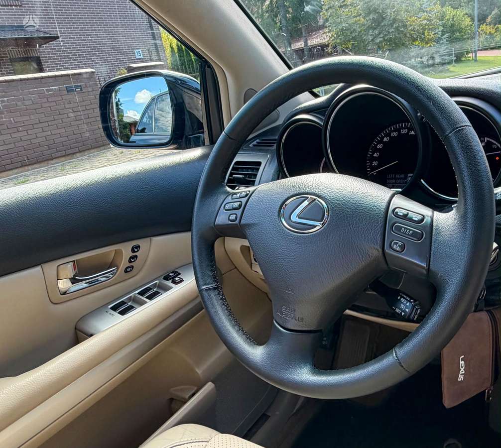 Lexus RX 2006 — photo 17