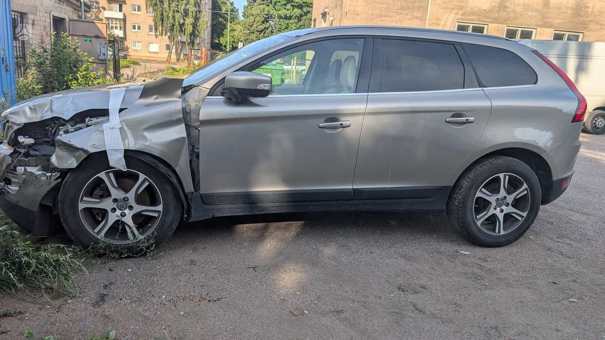 Volvo XC60 2013 — photo 5