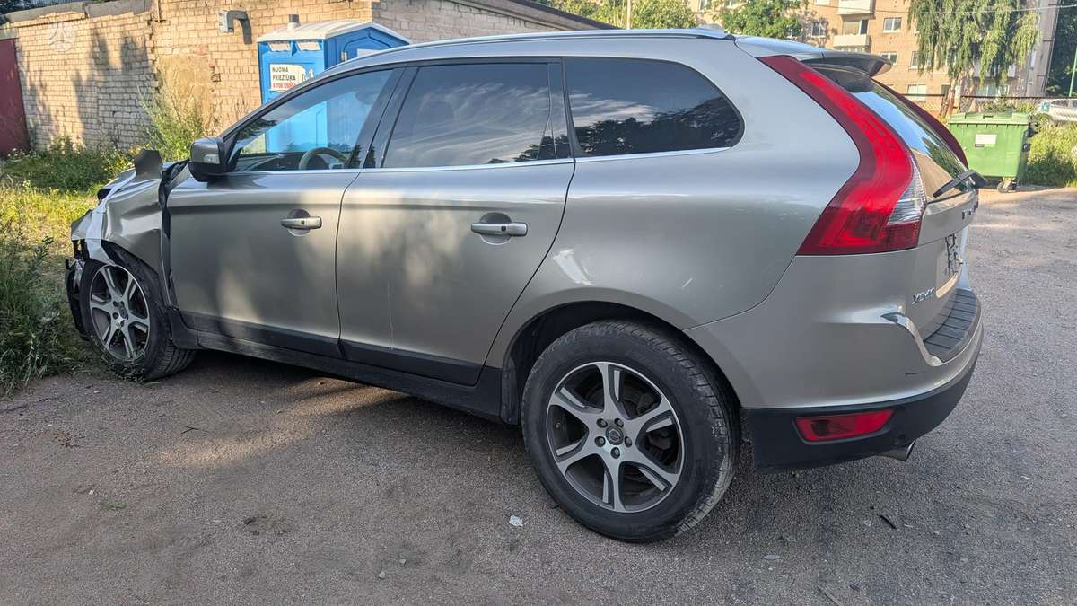 Volvo XC60 2013 — photo 6