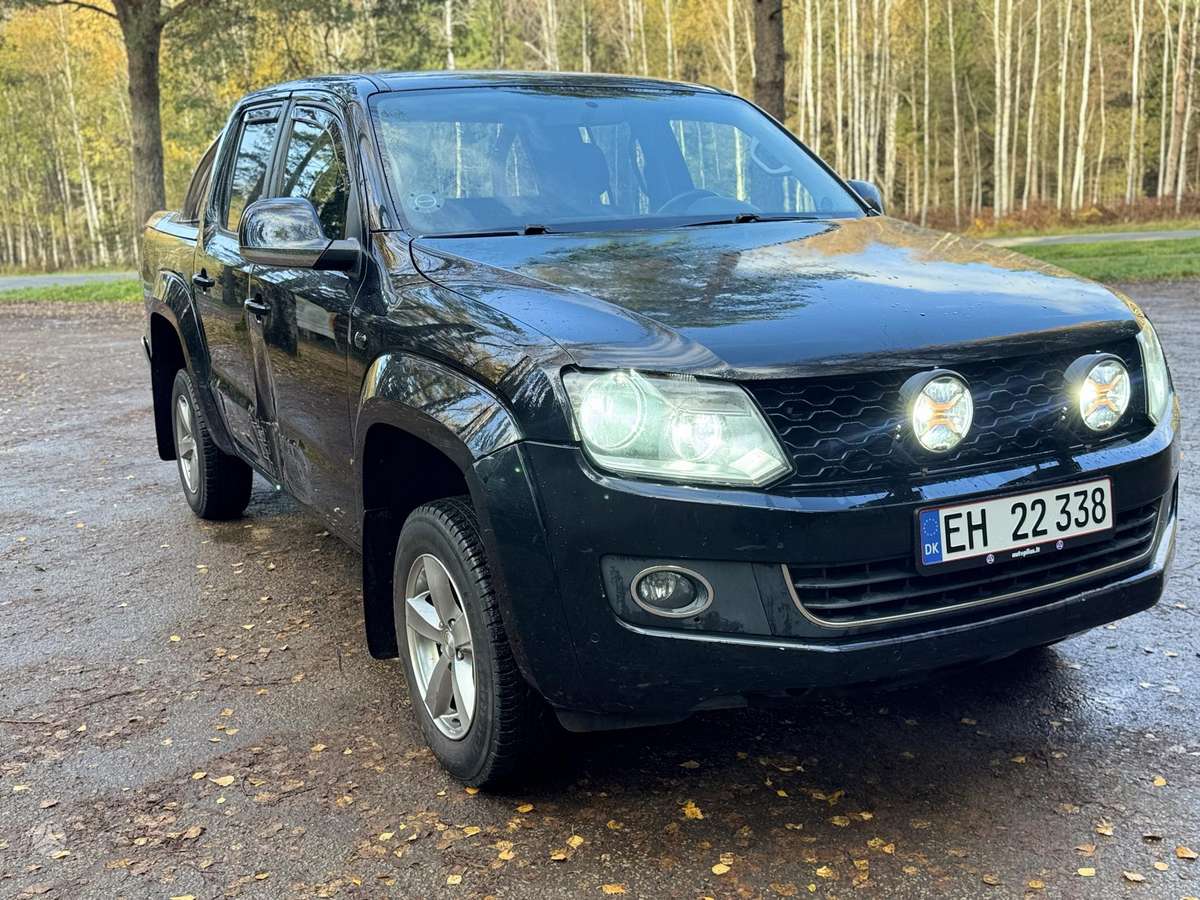 Volkswagen Amarok 2013 — салон