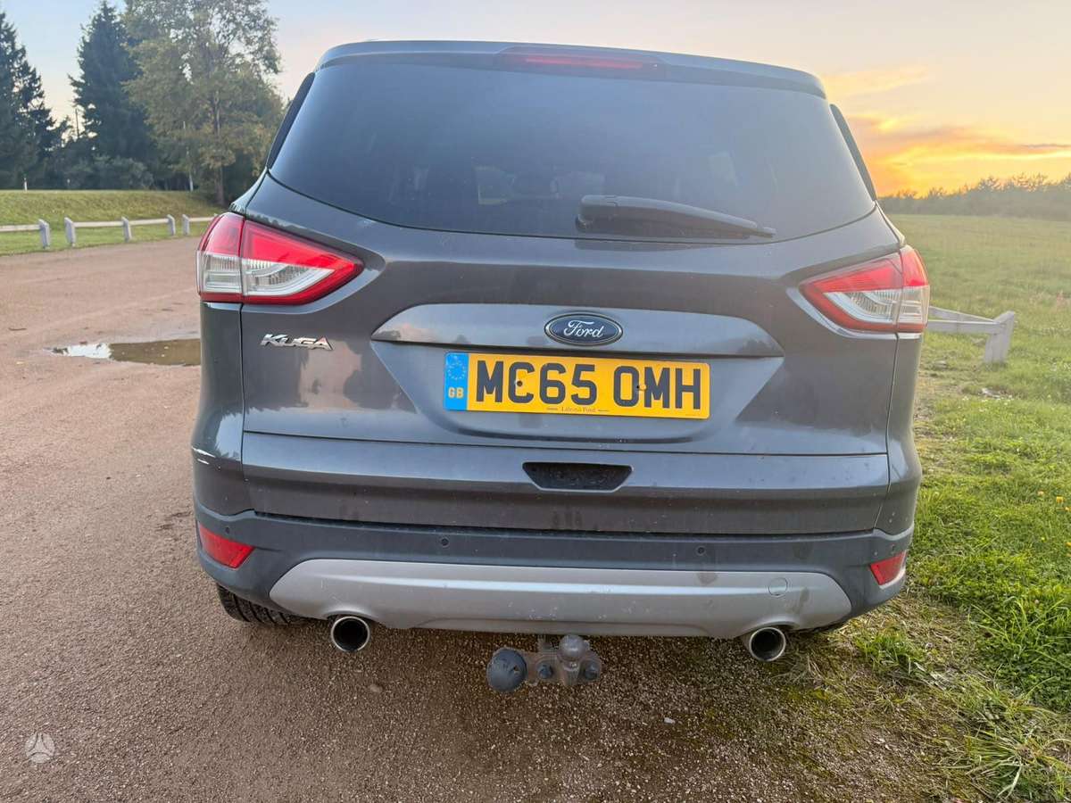 Ford Kuga 2015 — photo 5