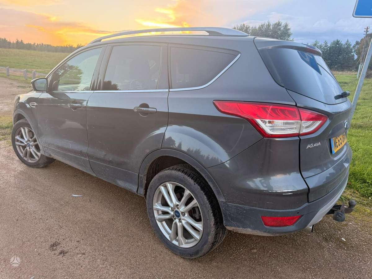 Ford Kuga 2015 — photo 6
