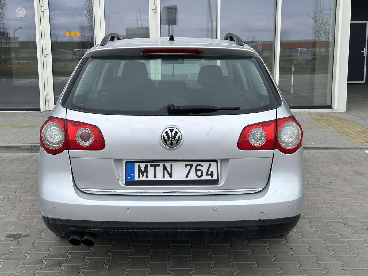 Volkswagen Passat 2010 — photo 6